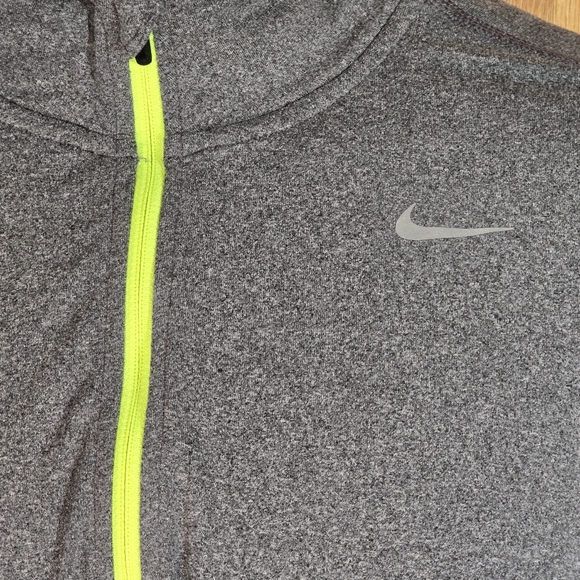 Nike Dri-Fit "Running" Reflective Training Sweatshirt - Picture 8 of 12